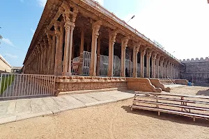 Aayiram Kaal Mandapam (1000 stone pillars mandapam) image
