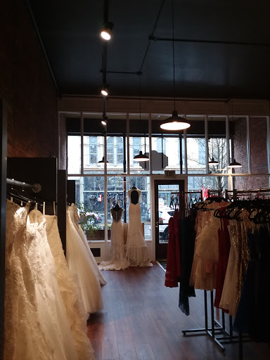 Wedding Store «Merrime Bride & Soiree», reviews and photos, 211 W 1st Ave #101, Albany, OR 97321, USA