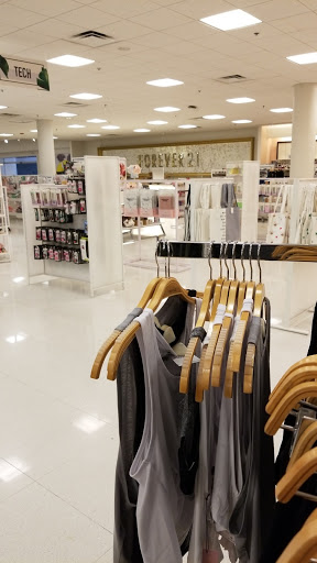 Clothing Store «Forever 21», reviews and photos, 10306 Southside Blvd, Jacksonville, FL 32256, USA