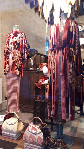 Fortuny Showroom and Factory