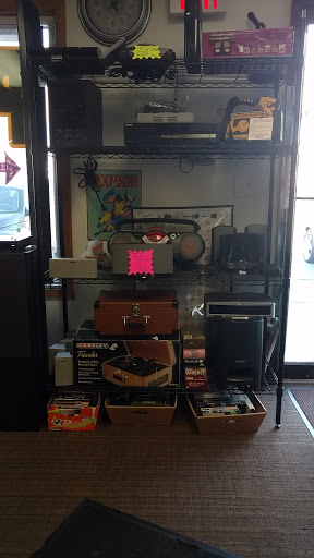 Pawn Shop «Kleppe Family Jewelry & Loan», reviews and photos, 421 3rd Ave SW, Cedar Rapids, IA 52404, USA