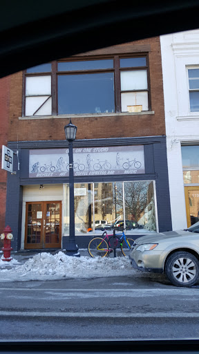 Coffee Shop «One on One Bicycle Studio and Cafe», reviews and photos, 117 N Washington Ave, Minneapolis, MN 55401, USA