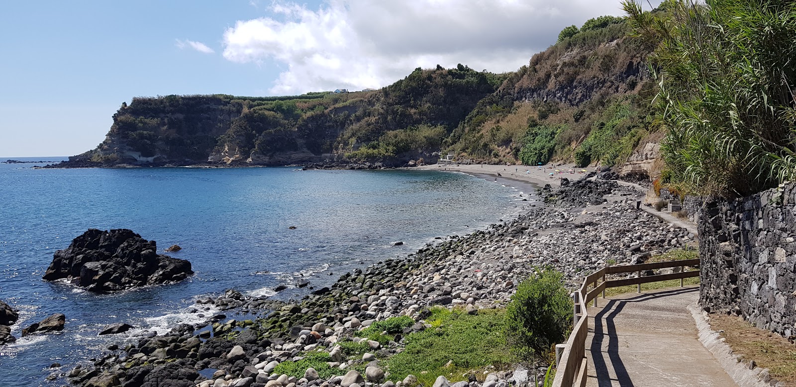 Foto di Praia Do Degredo con molto pulita livello di pulizia