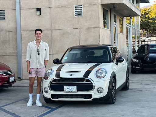 Crown City Motors image