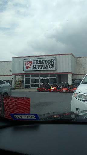 Home Improvement Store «Tractor Supply Co.», reviews and photos, 901 FM 509, San Benito, TX 78586, USA