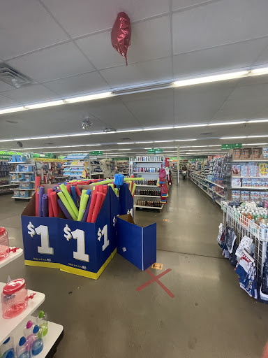 Dollar Store «Dollar Tree», reviews and photos, 5987 Hoover Rd, Grove City, OH 43123, USA