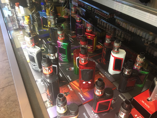 Vaporizer Store «Lil Buddha Vapor & Smoke Shop», reviews and photos, 6916 Big Bend Rd, Gibsonton, FL 33534, USA