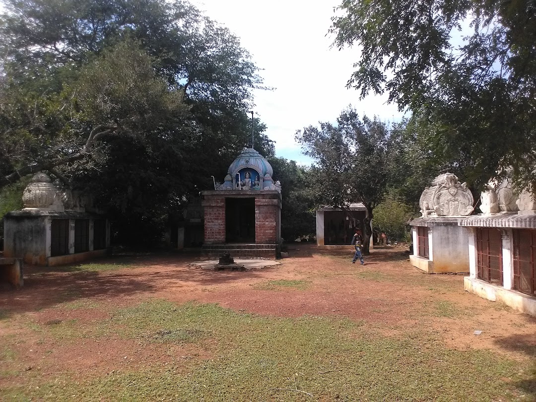 அடைக்கலம் காத்த ஐயனார் கோவில்