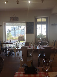 Atmosphère du Restaurant français Les Armes Du Château à Chambord - n°8