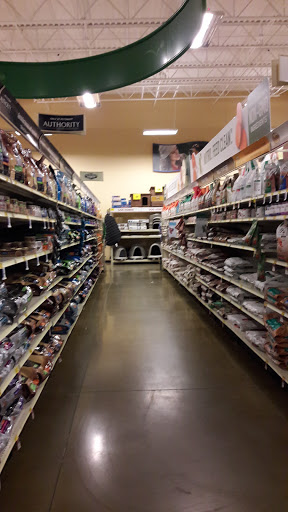Pet Supply Store «PetSmart», reviews and photos, 2100 88th St, North Bergen, NJ 07047, USA