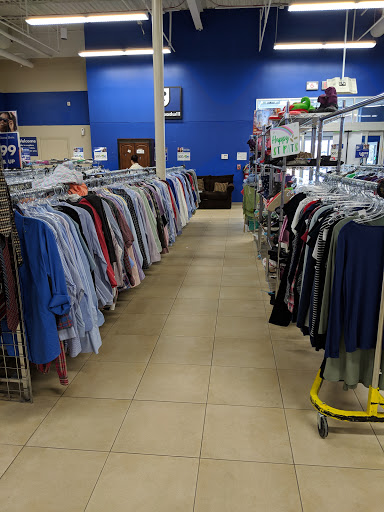 Thrift Store «Goodwill Waterbury Store & Donation Station», reviews and photos, 943 Wolcott St, Waterbury, CT 06705, USA