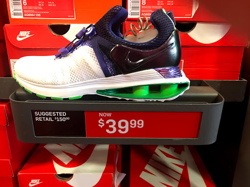 Sporting Goods Store «Nike Factory Store», reviews and photos, 1111 N Roosevelt Dr #400, Seaside, OR 97138, USA