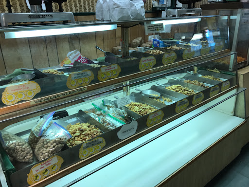Nut Store «Peanut Shoppe Main Street», reviews and photos, 24 S Main St, Memphis, TN 38103, USA