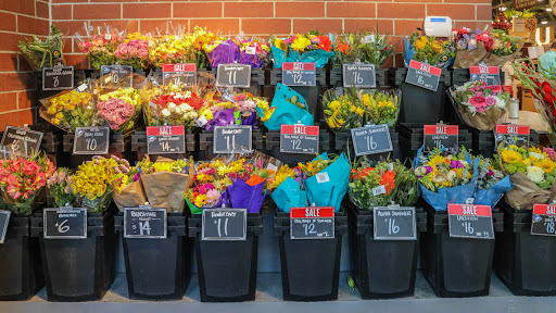 Grocery Store «Nugget Markets», reviews and photos, 1414 E Covell Blvd, Davis, CA 95616, USA