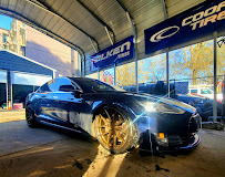 Bruno's Tires - Alignment & Oil Changes - New & Used Tire Shop, Tire Repair & Auto Service, Llantera - Photo 3 - Car repair in Seattle, WA, Seattle