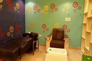 Beauty studio family salon & spa image