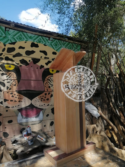 carpintería jaguar de madera