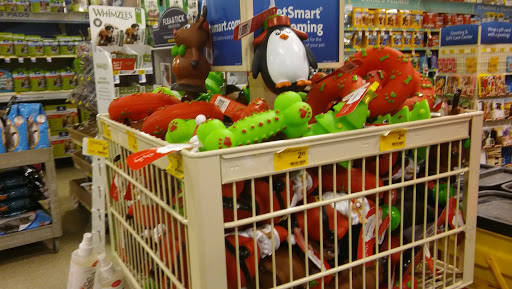 Pet Supply Store «PetSmart», reviews and photos, 89 Commercial Rd, Leominster, MA 01453, USA