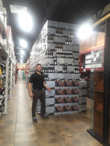 Wine Store «Luekens Liquors», reviews and photos, 41522 US Hwy 19 N, Tarpon Springs, FL 34689, USA