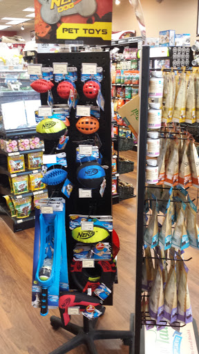 Shopping Mall «Rye Ridge Shopping Center», reviews and photos, 142 S Ridge St, Rye Brook, NY 10573, USA