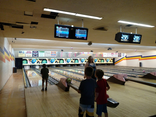 Bowling Alley «Green Lake Lanes Inc», reviews and photos, 7930 E Genesee St, Fayetteville, NY 13066, USA