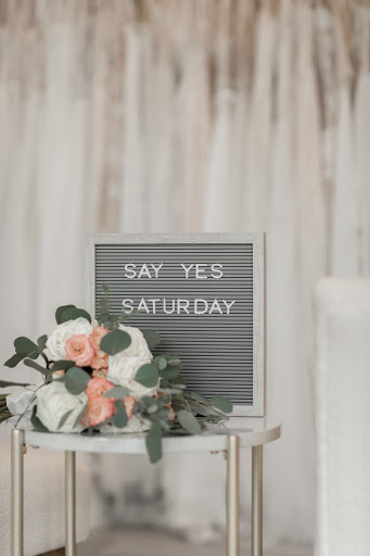 Bridal Shop «Here Comes The Dress», reviews and photos, 850 E 1050 N #101, Chesterton, IN 46304, USA