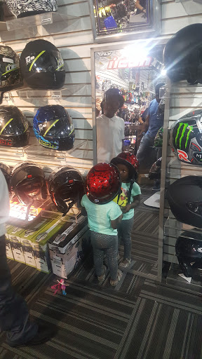 Motorcycle Dealer «Crossbay Motorsports of Howard Beach», reviews and photos, 164-01 Cross Bay Blvd, Howard Beach, NY 11414, USA