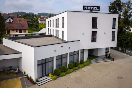 HOTEL RESTAURACJA Pod Kogutkiem Stróżowska 115, 38-300 Gorlice, Polska