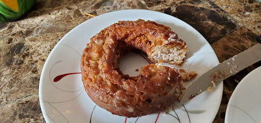 Donut Shop «Peter Pan Donut & Pastry Shop», reviews and photos, 727 Manhattan Ave, Brooklyn, NY 11222, USA