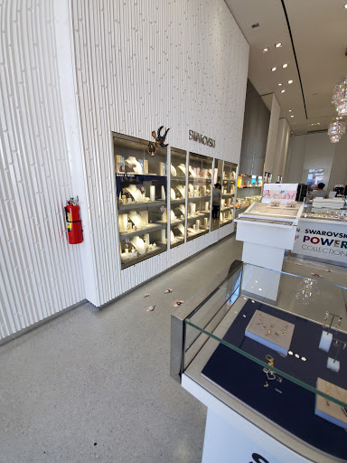 Jewelry Store «Swarovski», reviews and photos, 734 Lincoln Rd, Miami Beach, FL 33139, USA