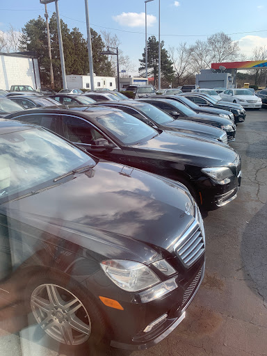 Car Dealer «Luxury Auto Sales, LLC», reviews and photos, 4880 Sinclair Rd, Columbus, OH 43229, USA