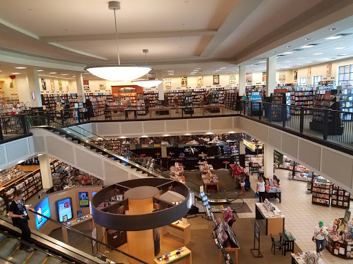 Book Store «Barnes & Noble», reviews and photos, 1430 Plaza Pl, Southlake, TX 76092, USA