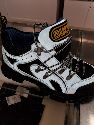Boutique «Gucci Outlet», reviews and photos, 50 Hartz Way, Secaucus, NJ 07094, USA