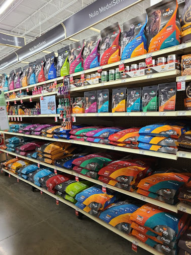 Pet Supply Store «PetSmart», reviews and photos, 250 Grossman Dr, Braintree, MA 02184, USA