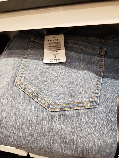 Clothing Store «Torrid», reviews and photos, 2270 E Williams Field Rd Suite # 684, Gilbert, AZ 85296, USA