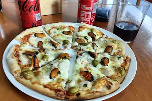 Esmara pizzas image