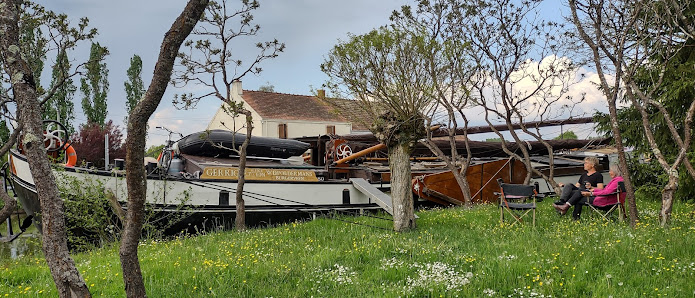 Gîte - La Maison Éclusière 23 Civry, 71420 Génelard, France