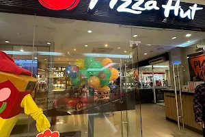 Pizza Hut Restoran - Manado Town Square image