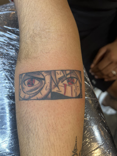 Tattoo Shop «Atomic Tattoos Ybor City», reviews and photos, 1712 E 7th Ave, Tampa, FL 33605, USA