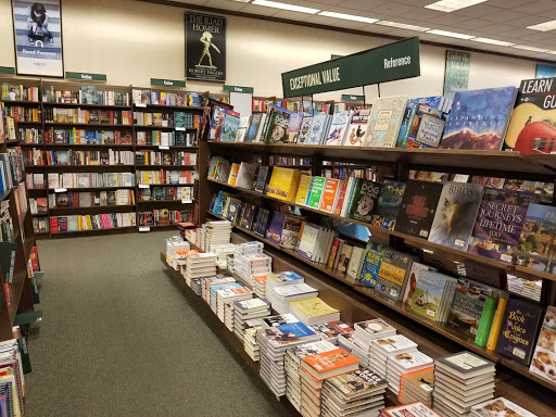 Book Store «Barnes & Noble», reviews and photos, 5224 Sunrise Hwy, Massapequa Park, NY 11762, USA