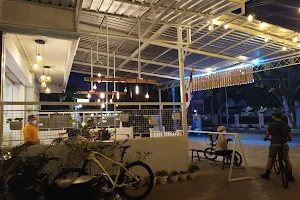 Orso Gelato & Cafe Rembang image