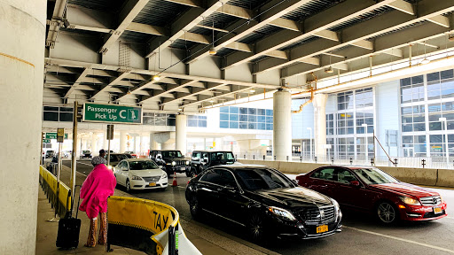 JFK Terminal 8 Red Parking image 10