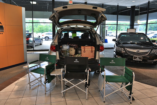 Car Dealer «Acura of Libertyville», reviews and photos, 1620 S Milwaukee Ave, Libertyville, IL 60048, USA