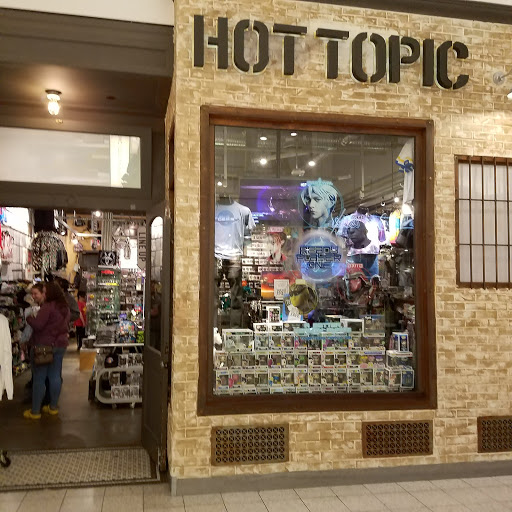 Hot Topic image 1
