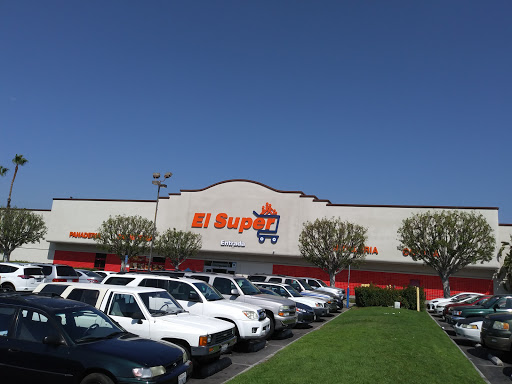 Grocery Store «El Super», reviews and photos, 315 San Fernando Mission Blvd, San Fernando, CA 91340, USA