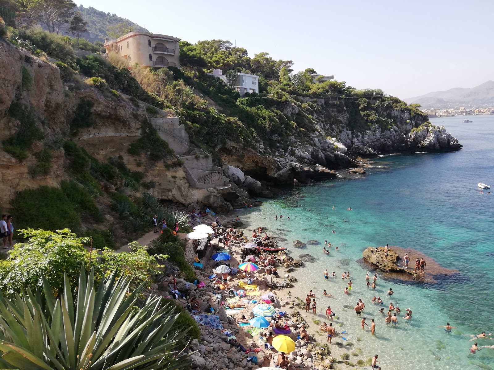 Foto van Spiaggia dei Francesi gelegen in een natuurlijk gebied