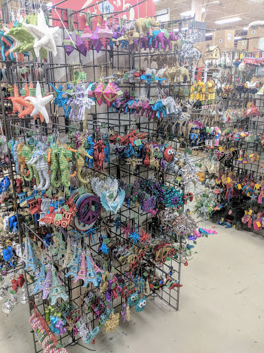 Furniture Store «Cost Plus World Market», reviews and photos, 1655 Olentangy River Rd, Columbus, OH 43212, USA