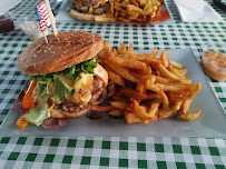 Hamburger du Restaurant La Friterie FarWest de Larzac - n°11
