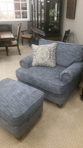 Furniture Store «Raymour & Flanigan Furniture and Mattress Store», reviews and photos, 1314 US-22, Phillipsburg, NJ 08865, USA
