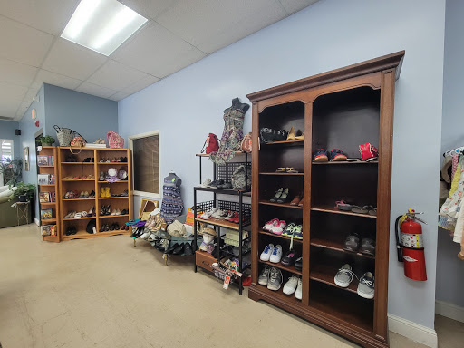 Thrift Store «Restoration Ministries Thrift», reviews and photos, 14950 Dixie Hwy, Harvey, IL 60426, USA